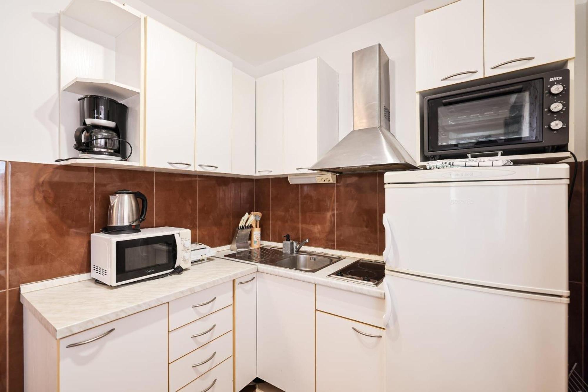 Apartments With A Parking Space Bibinje, Zadar - 18056 Ngoại thất bức ảnh